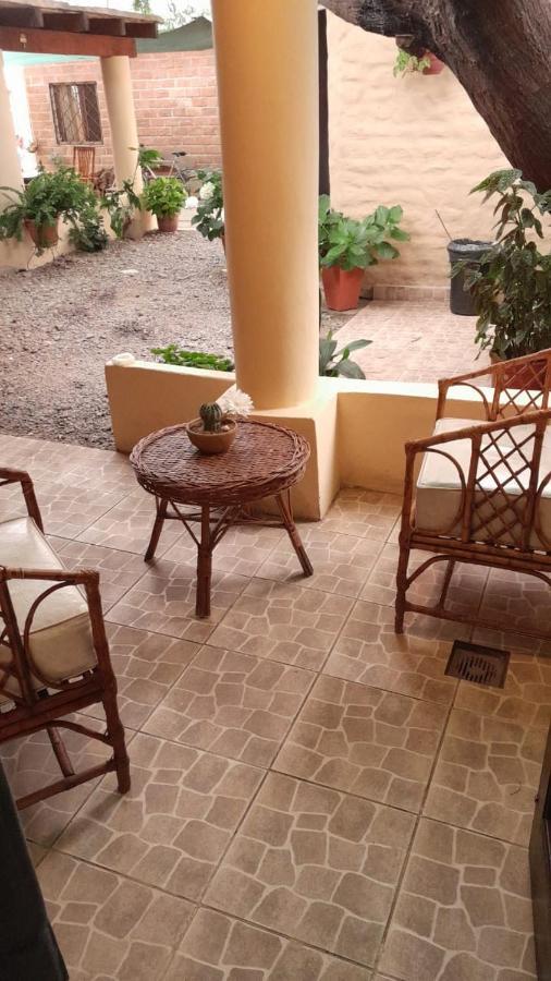 La Montana Bed and Breakfast Cafayate Exteriör bild