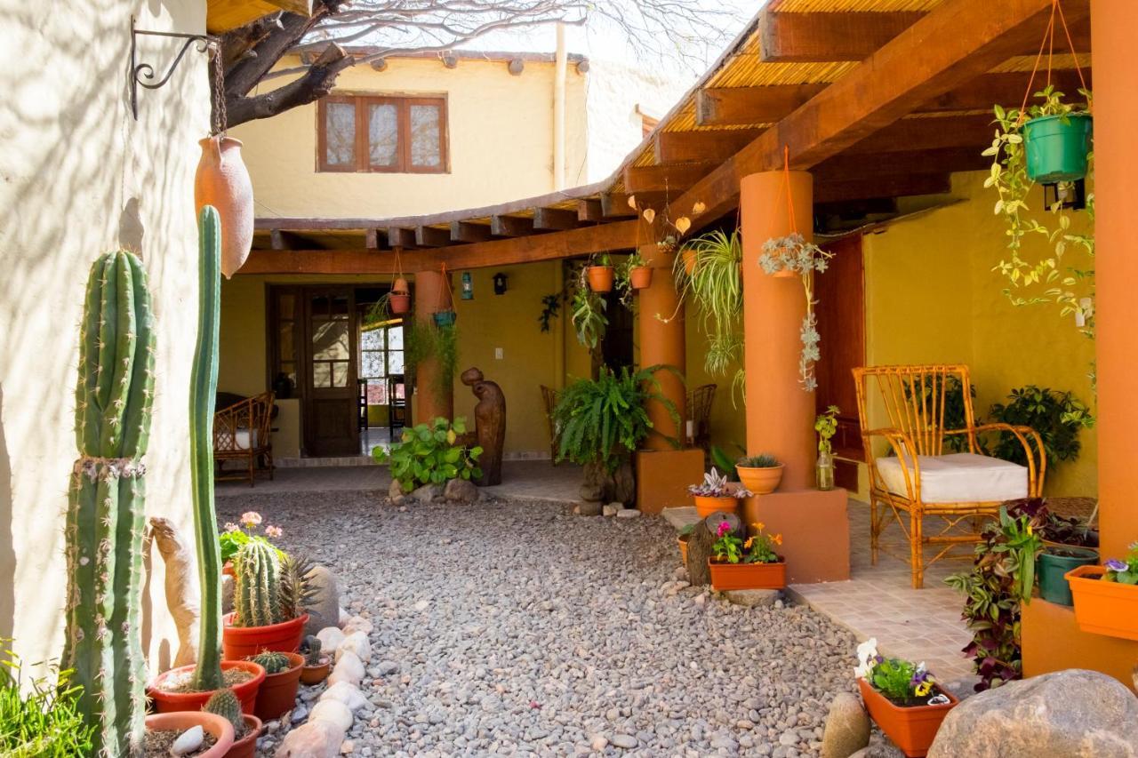 La Montana Bed and Breakfast Cafayate Exteriör bild