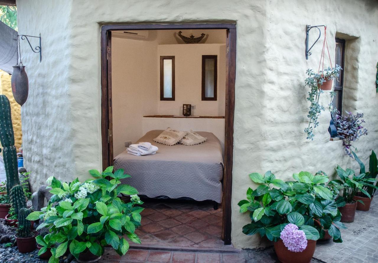 La Montana Bed and Breakfast Cafayate Exteriör bild