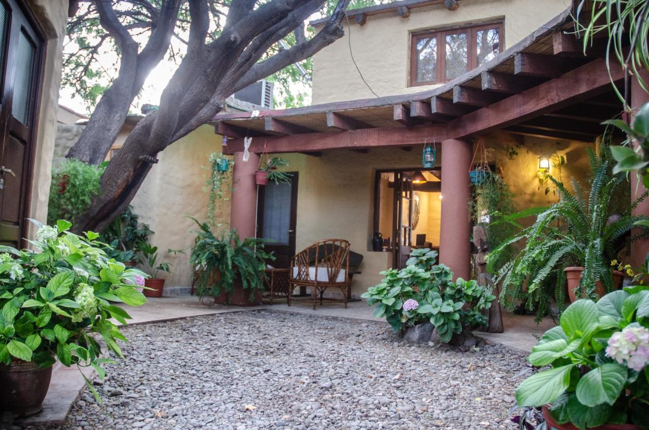 La Montana Bed and Breakfast Cafayate Exteriör bild